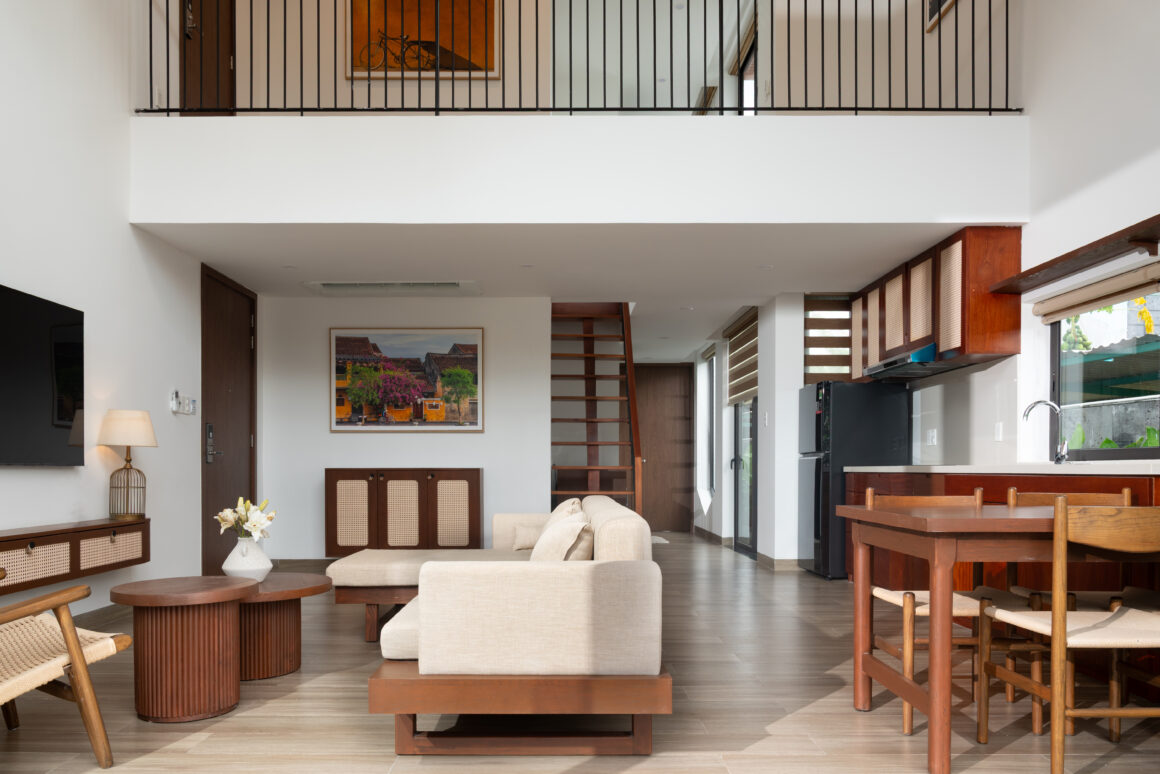 Gloss Home